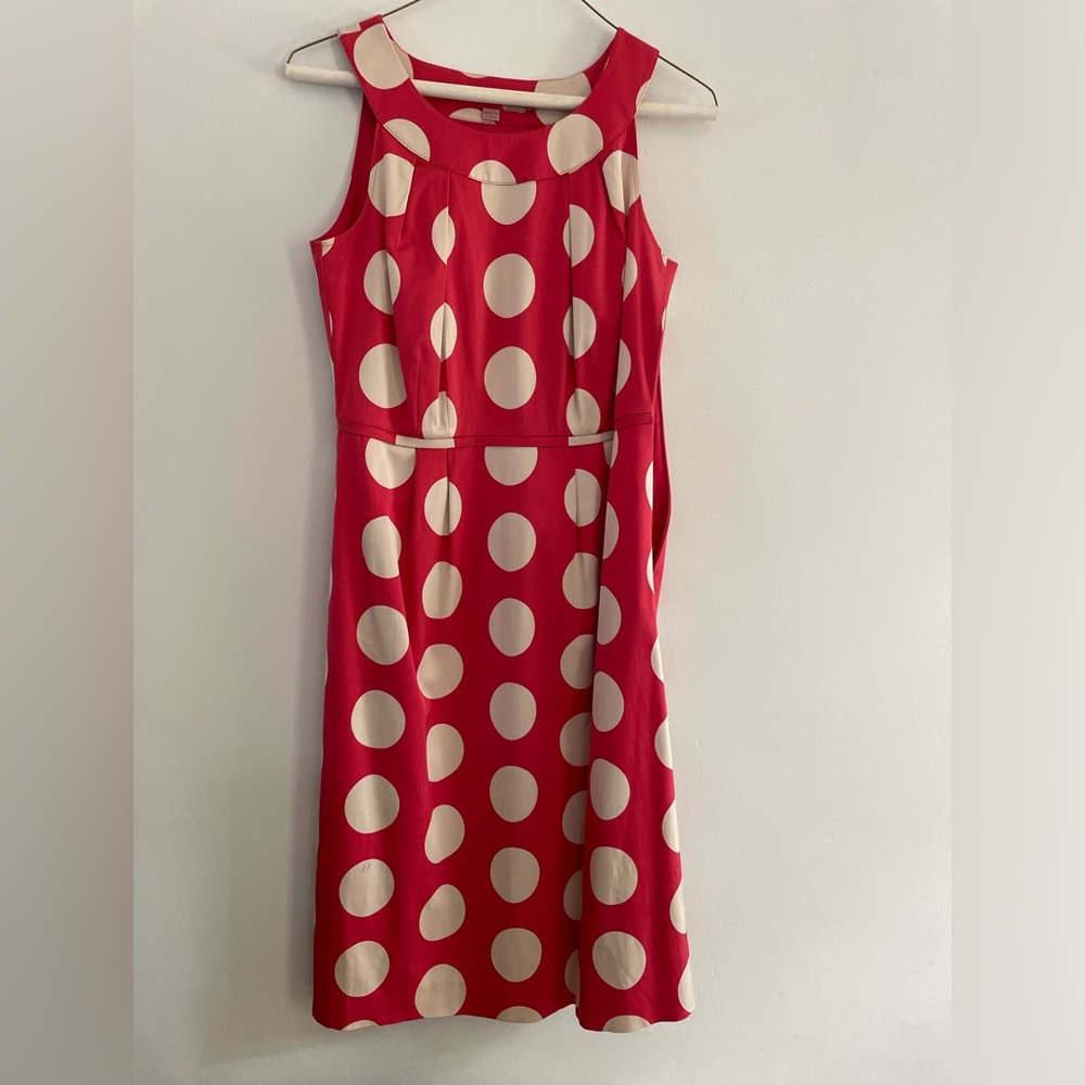 Boden size 4 dress.  Great for wedding /showers or w/blazer for the office.
